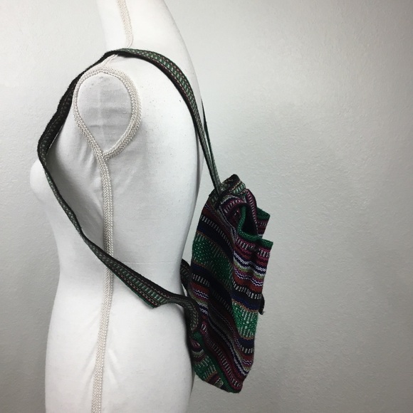 ARTESANIAS Mr Pinzon. Woven Mexican Backpack Multicolored Midsize - Picture 2 of 8